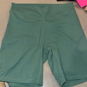 Vitality (Balance) biker shorts